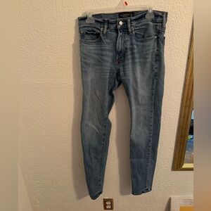 Men’s Abercrombie skinny jeans
